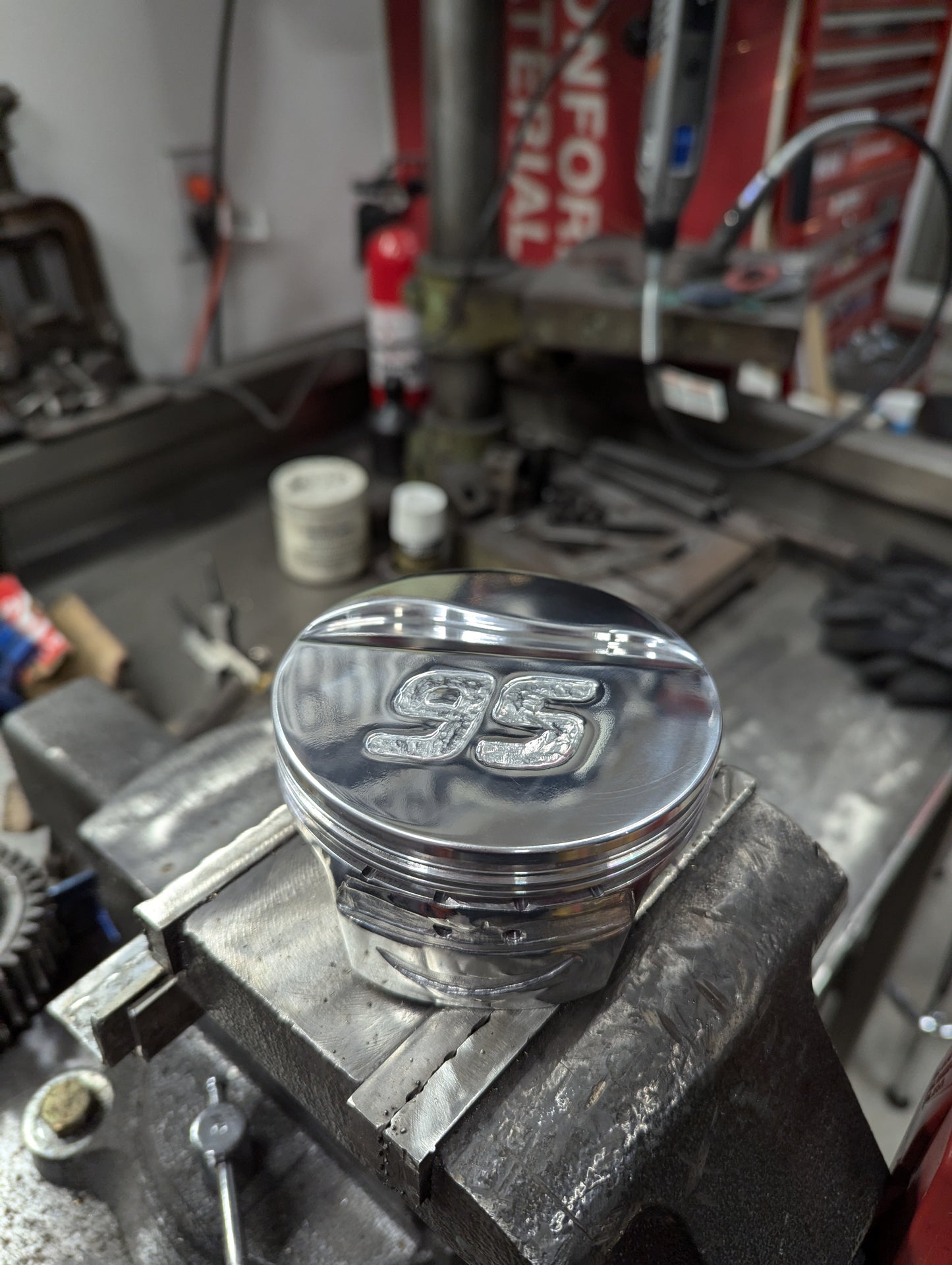 Lightning McQueen Piston #95