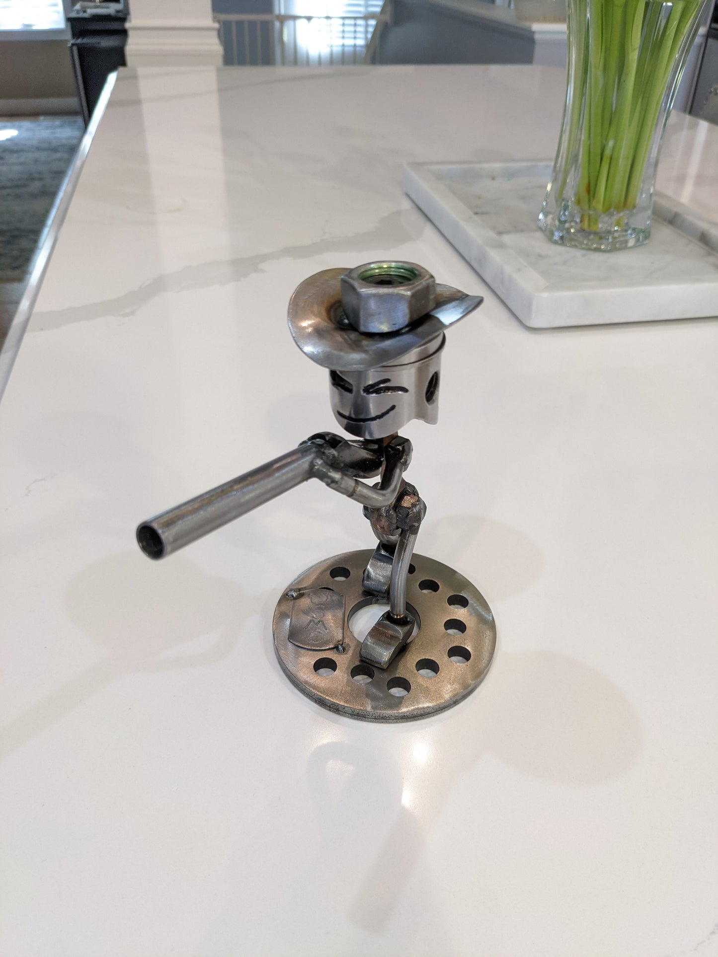 Small Piston USMC Figure w/gun