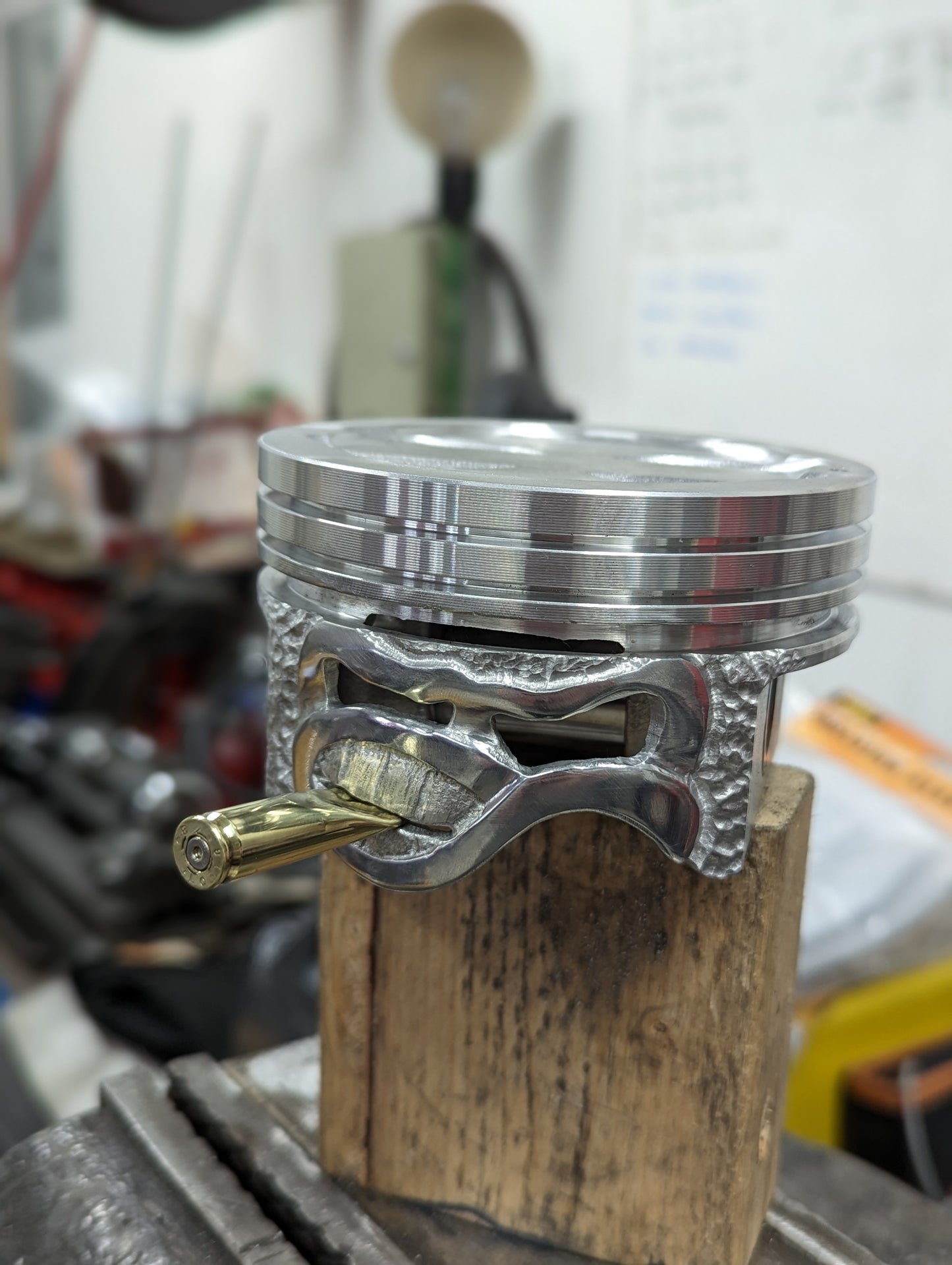 V8 Piston Smoking 223