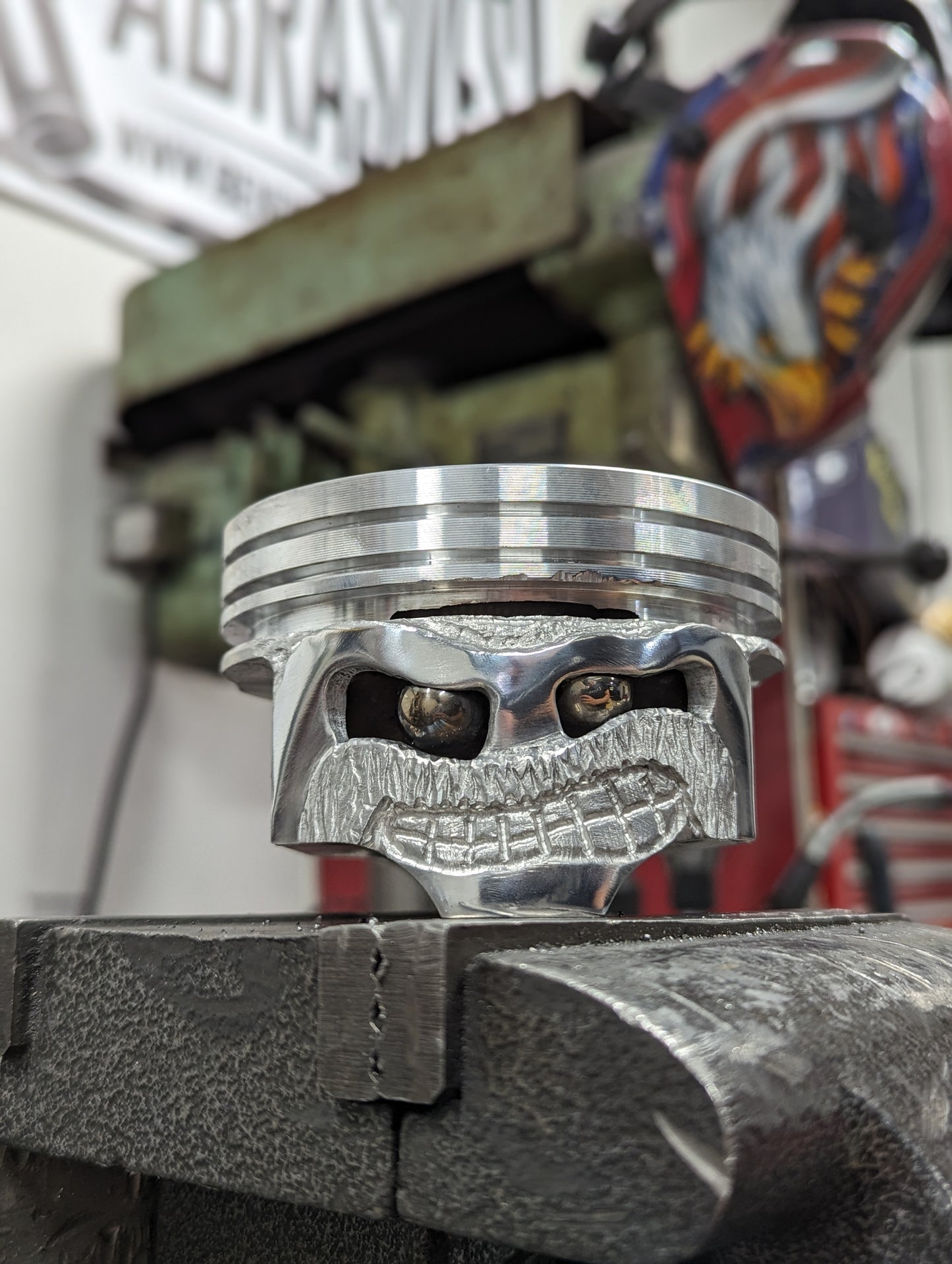 V8 Mustache Piston